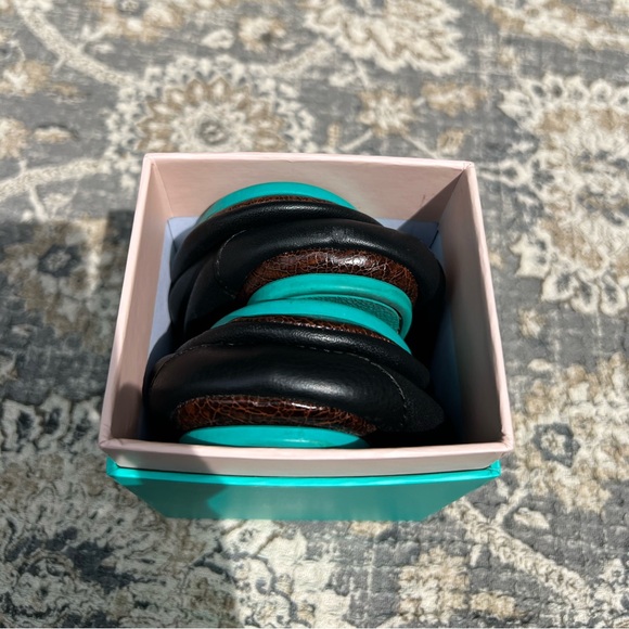 Tieks Matte Black Ballet Flats - Size 8 - Picture 16 of 16